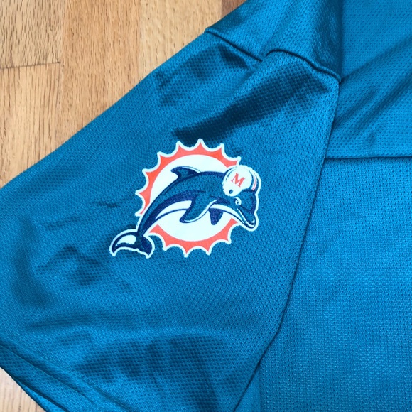 $10 Miami Dolphins Team Jersey - Picture 4 of 8